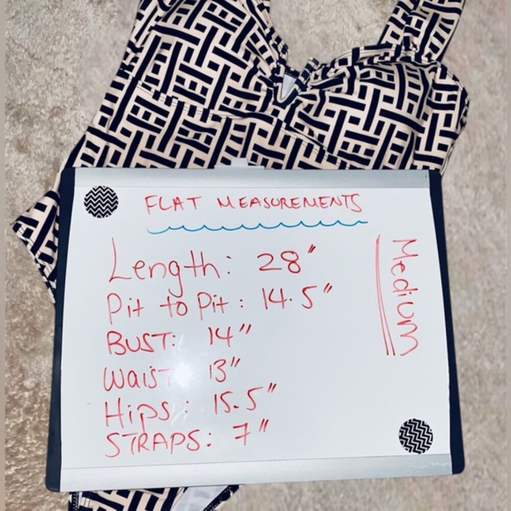 Geometric Patterned One-Piece Swimsuit - Picture 12 of 16